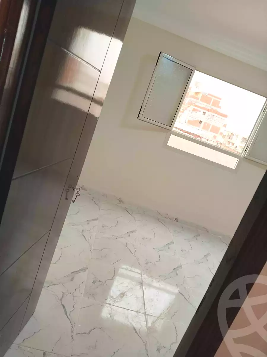 https://aqarmap.com.eg/en/listing/6956304-for-sale-alexandria-al-agamy-el-hanouvel-abo-bakr-el-sedeek-st