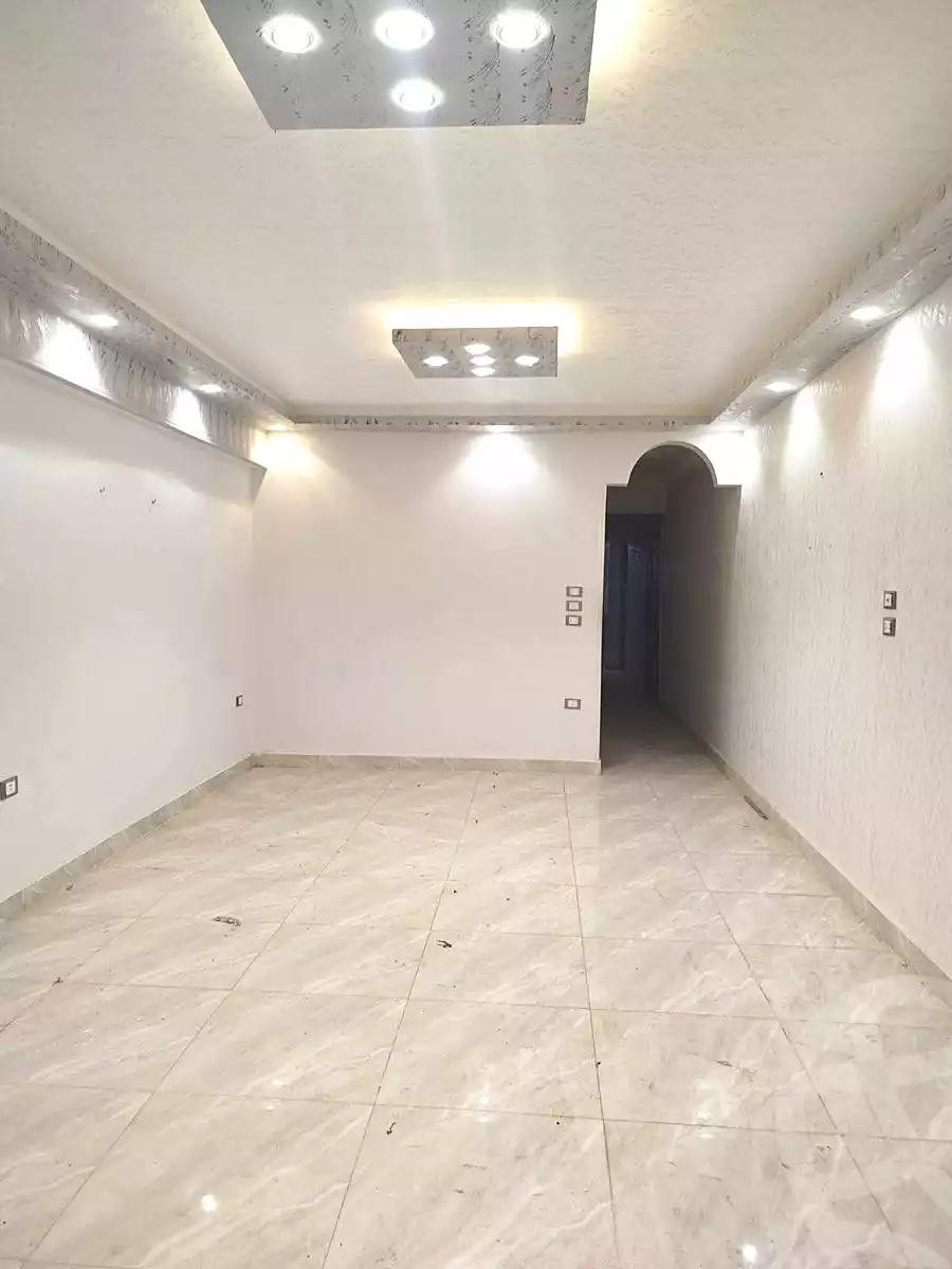 https://aqarmap.com.eg/ar/listing/6956431-for-sale-alexandria-al-agamy-el-hanouvel-el-salam-st