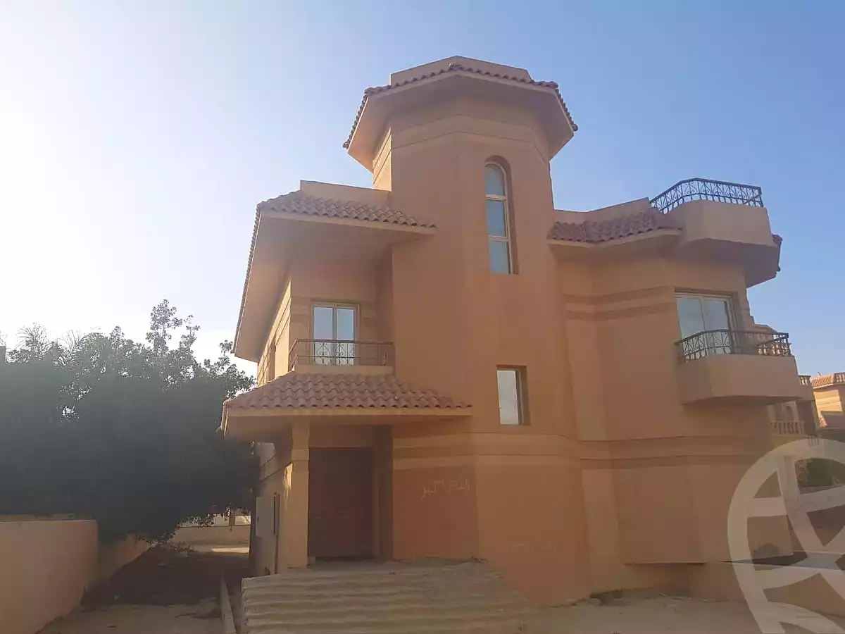 https://aqarmap.com.eg/en/listing/6956604-for-sale-cairo-new-cairo-compounds-el-talaae