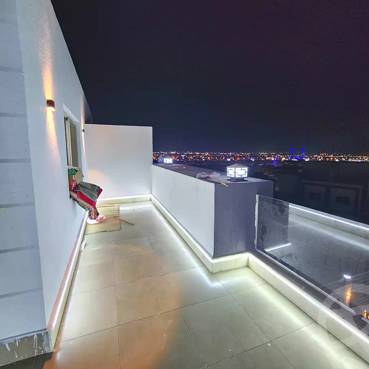 https://aqarmap.com.eg/ar/listing/6956701-for-sale-cairo-el-sheikh-zayed-city-compounds-el-khamayel