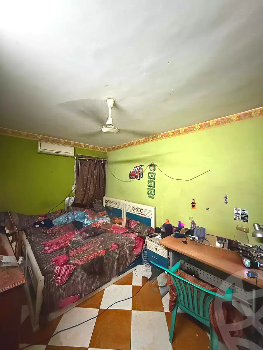 https://aqarmap.com.eg/ar/listing/6957032-for-sale-cairo-helwan-ahmed-enci-st