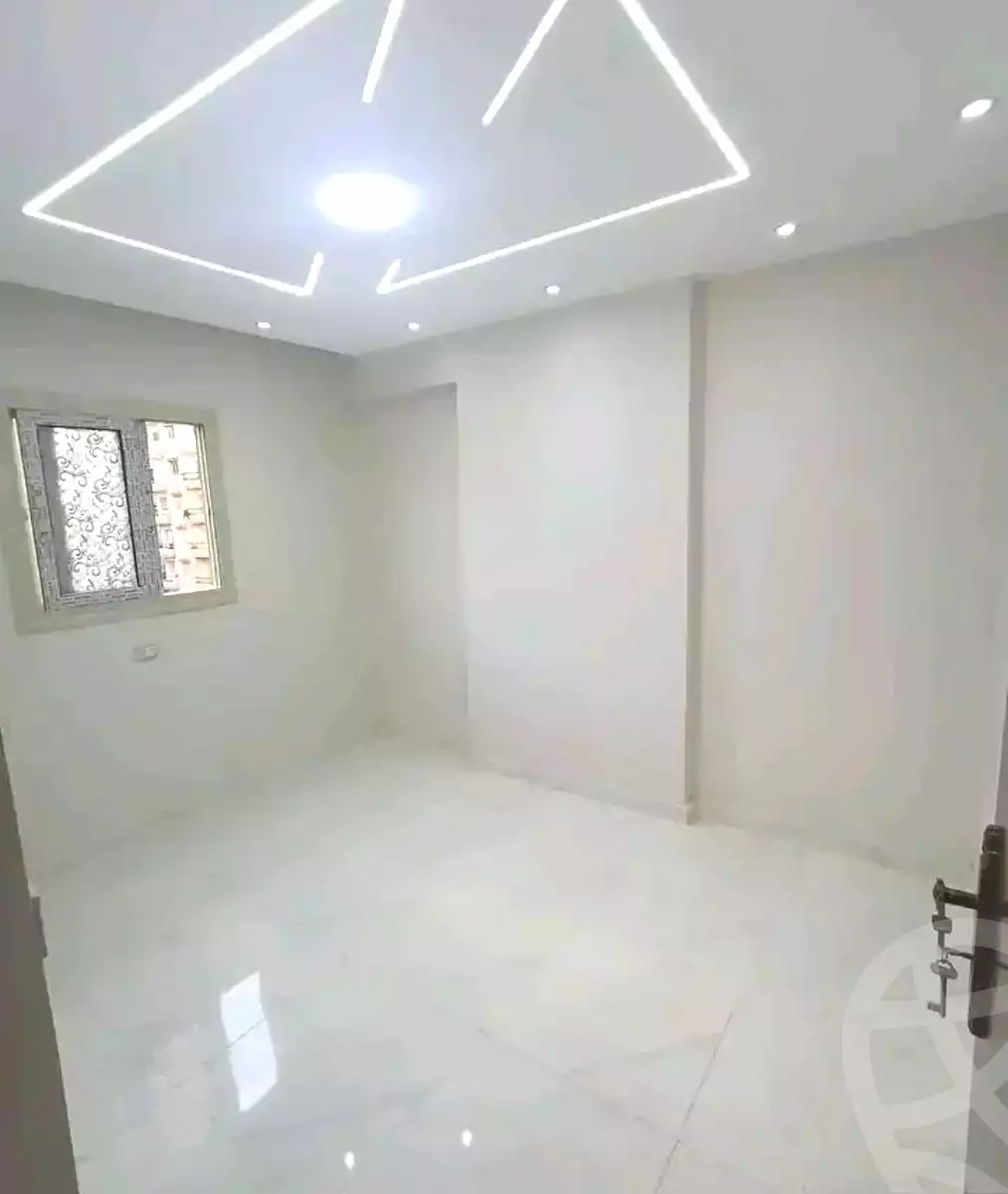 https://aqarmap.com.eg/ar/listing/6957428-for-sale-alexandria-sydy-bshr-sydy-bshr-bhry-street-16