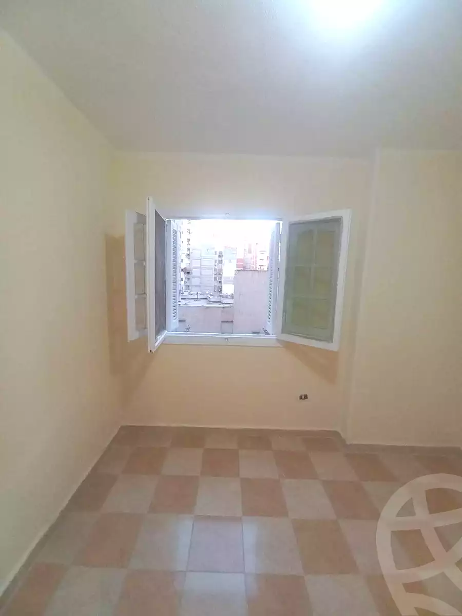 https://aqarmap.com.eg/en/listing/6957650-for-sale-alexandria-sydy-bshr-sydy-bshr-bhry-ali-hipa-st