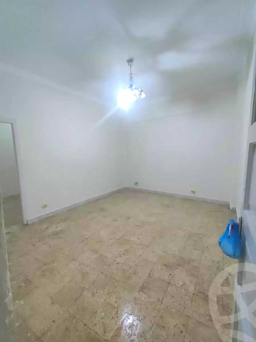 https://aqarmap.com.eg/ar/listing/6958231-for-sale-alexandria-al-agamy-el-hanouvel-abo-bakr-el-sedeek-st