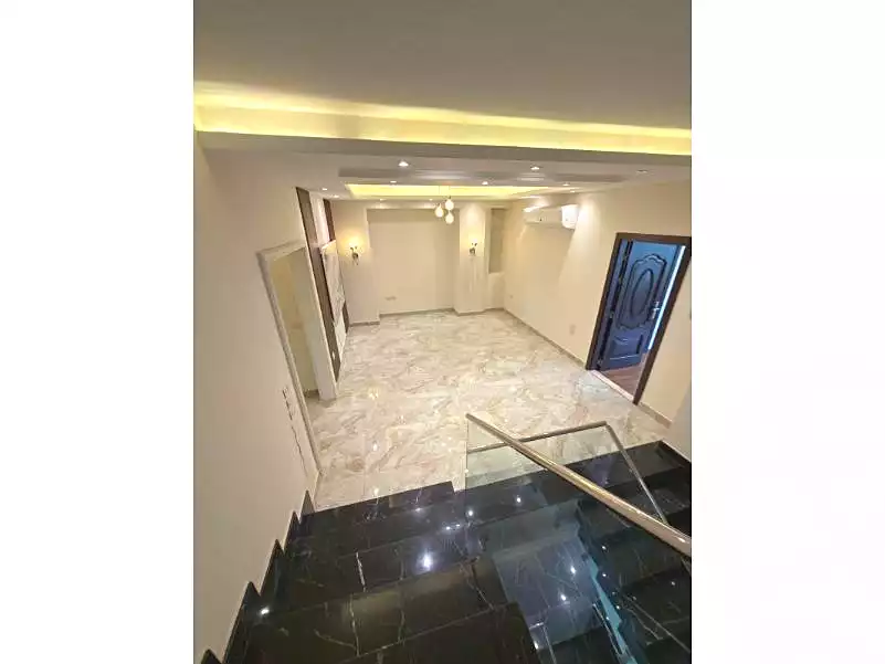 https://aqarmap.com.eg/ar/listing/6958395-for-rent-cairo-new-cairo-compounds-azzar