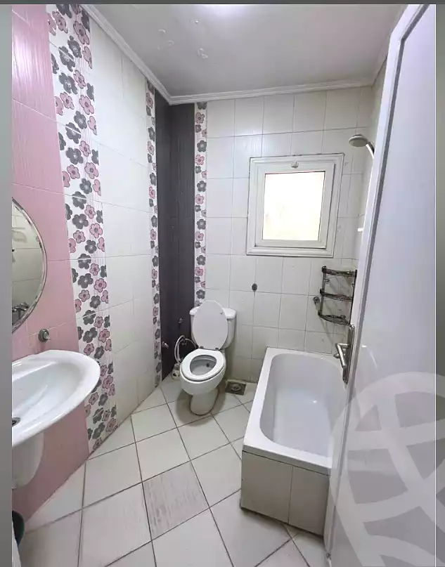 https://aqarmap.com.eg/ar/listing/6958425-for-sale-alexandria-sydy-bshr-sydy-bshr-bhry-shr-mhmd-njyb