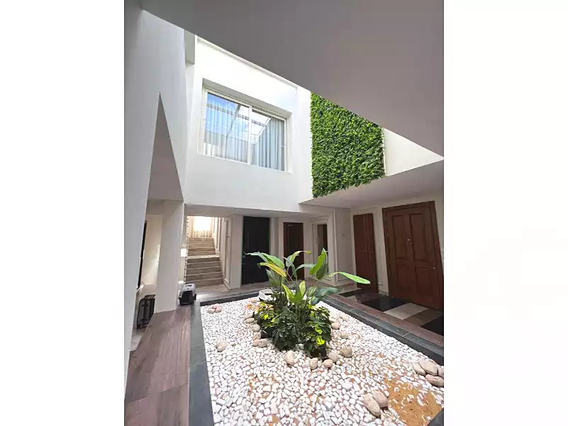 https://aqarmap.com.eg/ar/listing/6958433-for-rent-cairo-new-cairo-compounds-lake-view