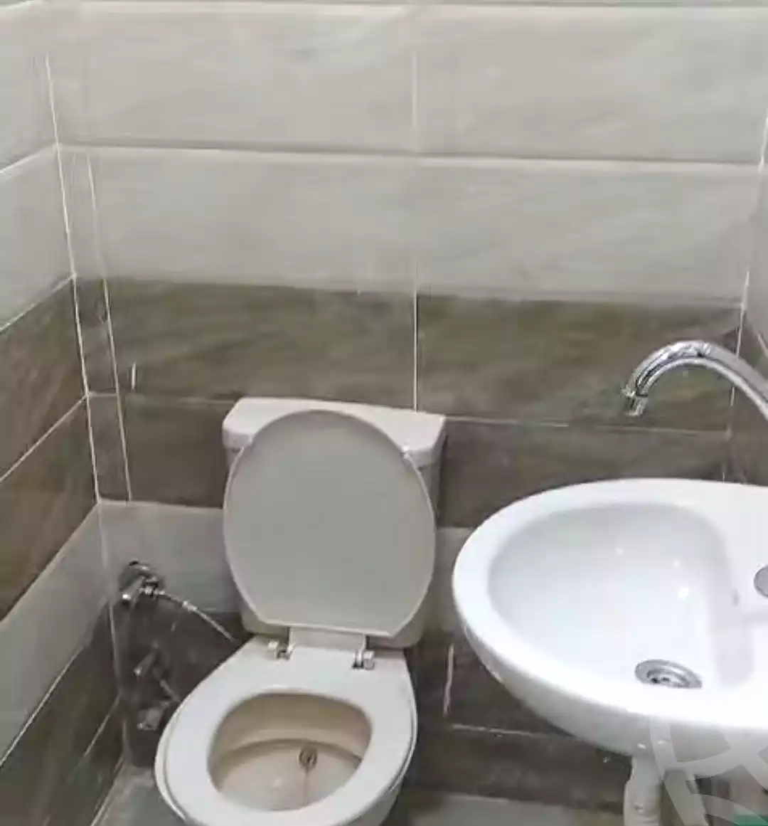 https://aqarmap.com.eg/ar/listing/6958800-for-rent-alexandria-al-agamy-lbytsh-bianchiii