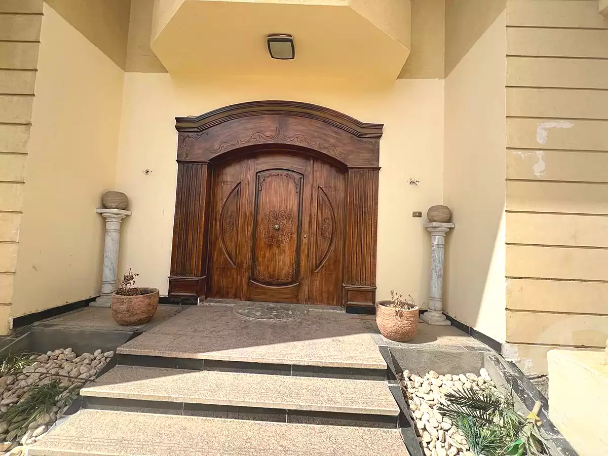 https://aqarmap.com.eg/en/listing/6959330-for-sale-cairo-new-cairo-ganob-el-akadamiya-south-academy-g-yassin-abd-el-ghafar-st