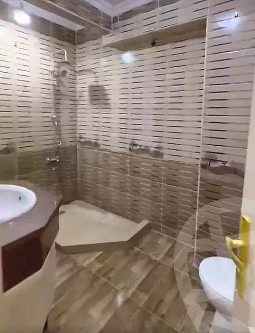 https://aqarmap.com.eg/ar/listing/6960345-for-sale-cairo-helwan-hadayek-helwan-el-eshrein-st