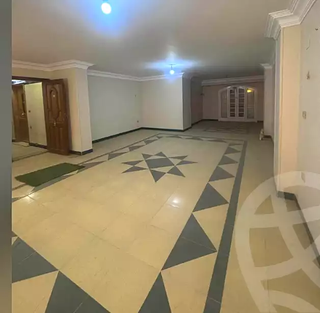 https://aqarmap.com.eg/ar/listing/6960467-for-sale-cairo-helwan-mahmoud-khater-st