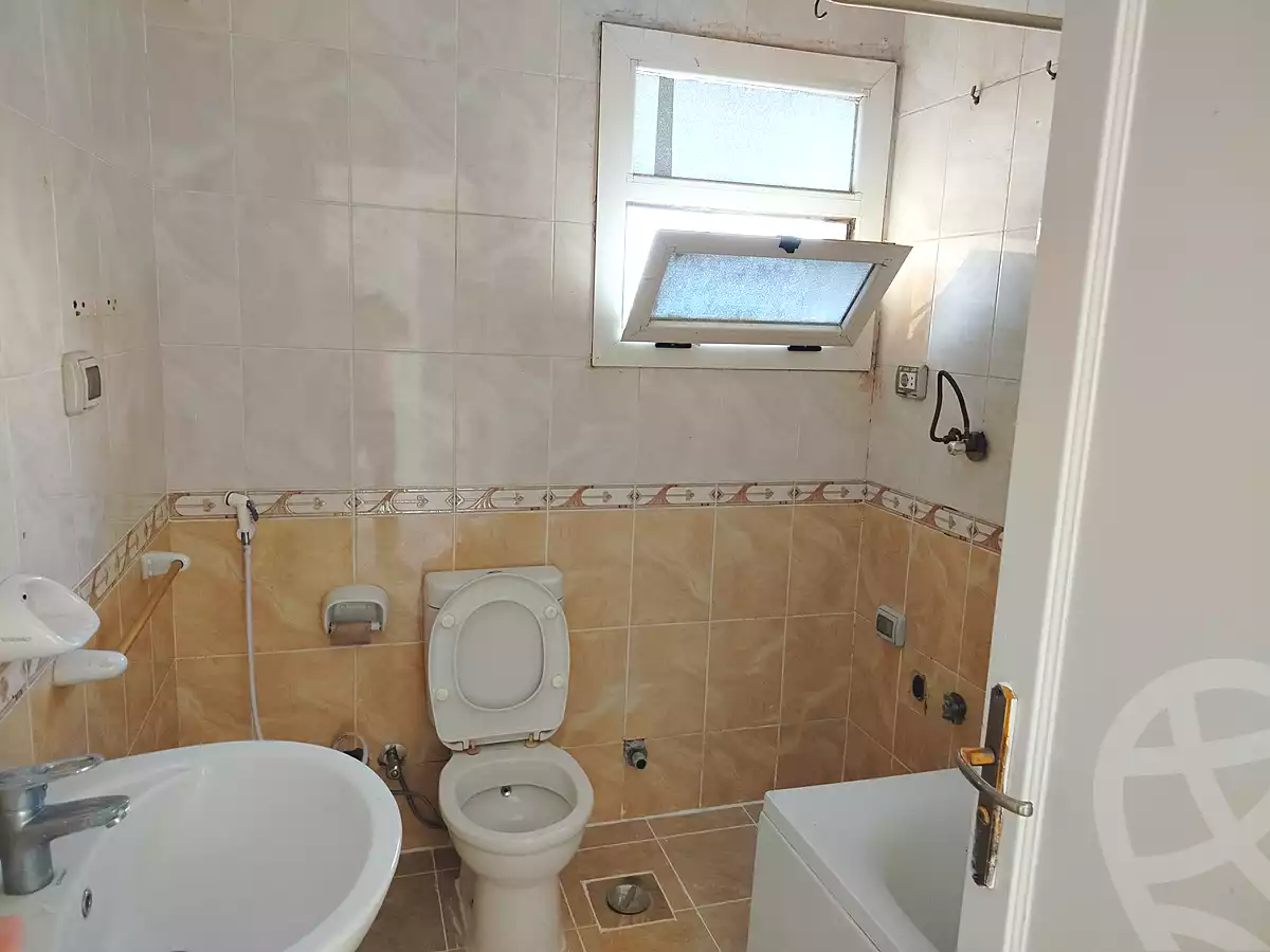 https://aqarmap.com.eg/ar/listing/6962280-for-rent-cairo-new-cairo-lrhb-city-mtdd-lrhb-phase-7