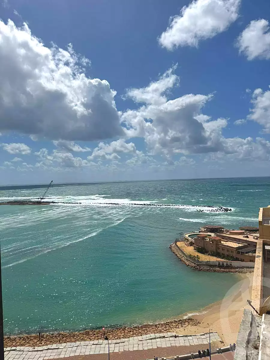 https://aqarmap.com.eg/en/listing/6963133-for-sale-alexandria-miami-el-gaish-rd-st