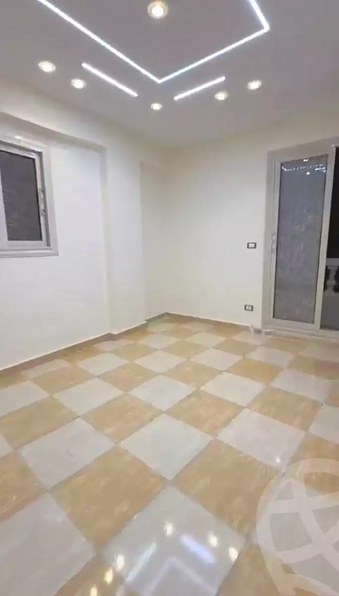 https://aqarmap.com.eg/ar/listing/6963490-for-sale-alexandria-el-asafra-shr-45