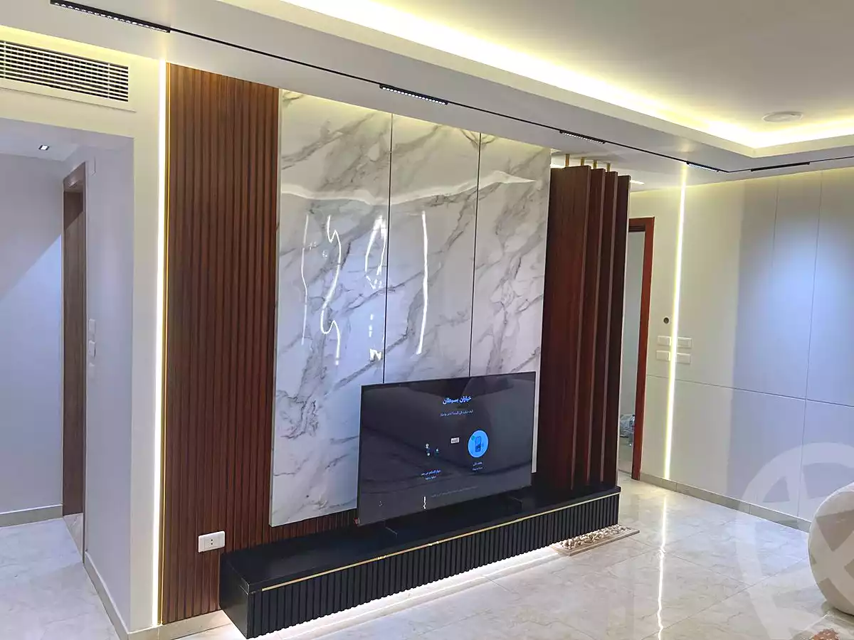 https://aqarmap.com.eg/en/listing/6963766-for-rent-cairo-new-cairo-compounds-hyde-park-centre-ville-hyde-park