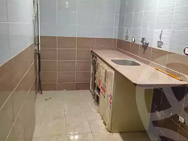 https://aqarmap.com.eg/en/listing/6963786-for-rent-alexandria-lsywf-shamaa