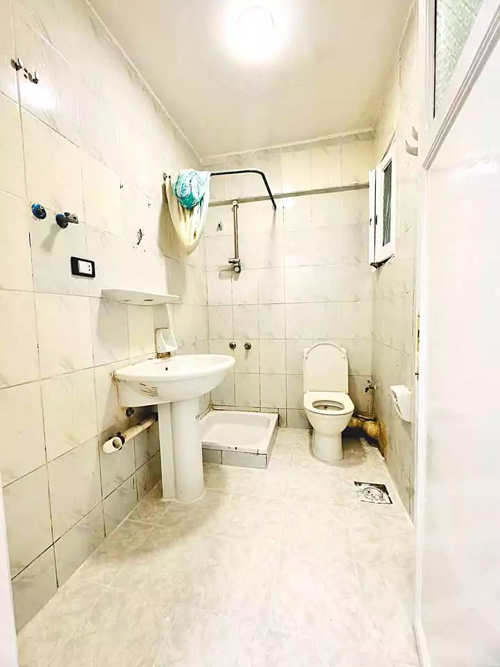 https://aqarmap.com.eg/ar/listing/6963976-for-sale-alexandria-al-agamy-shataa-el-nakheel