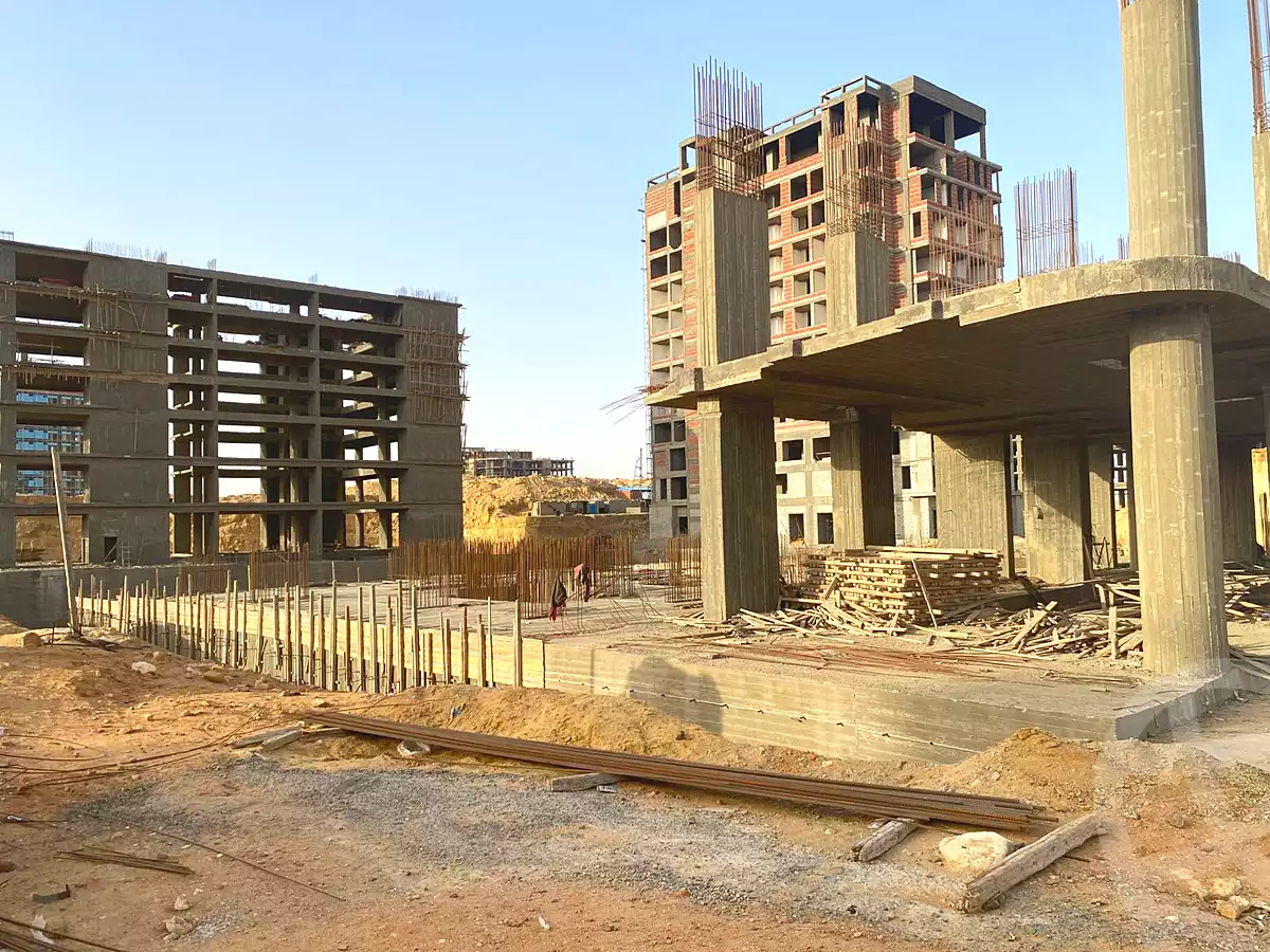 https://aqarmap.com.eg/ar/listing/6964301-for-sale-cairo-new-administrative-capital-ldwn-twn-knywn-byzns-kwmblks-dyr-msr