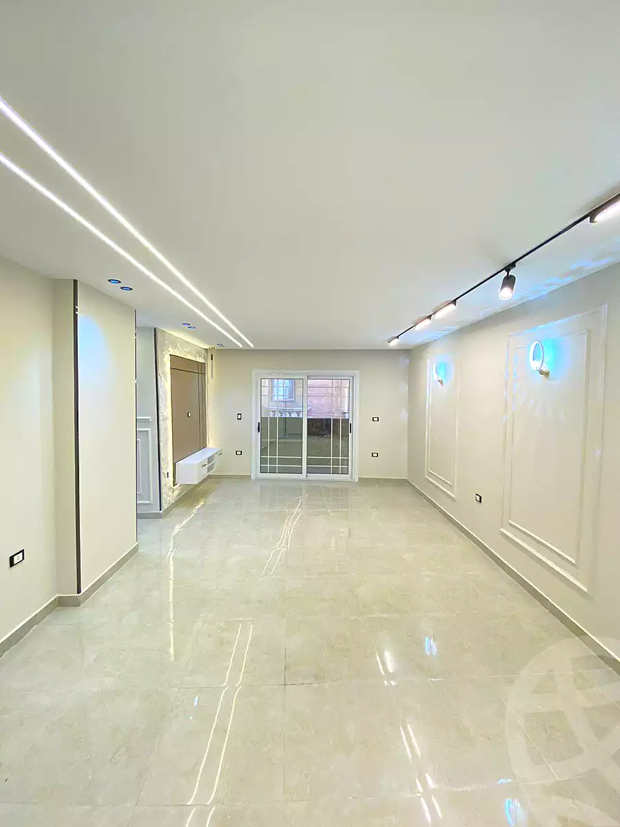 https://aqarmap.com.eg/ar/listing/6964786-for-sale-alexandria-al-agamy-lbytsh-el-reyad-st