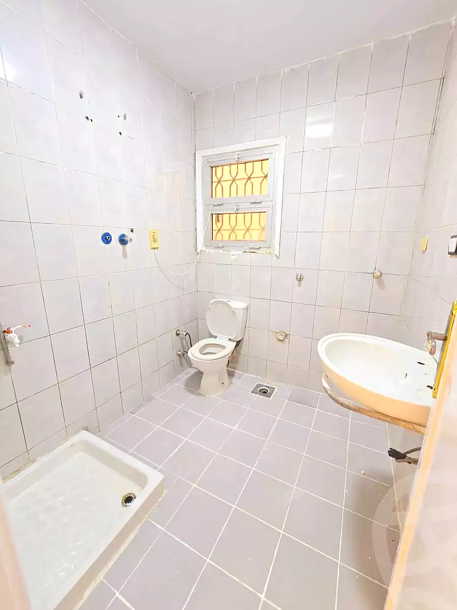 https://aqarmap.com.eg/ar/listing/6964889-for-sale-alexandria-al-agamy-shataa-el-nakheel