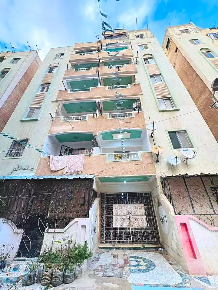 https://aqarmap.com.eg/ar/listing/6964924-for-sale-alexandria-al-agamy-shataa-el-nakheel
