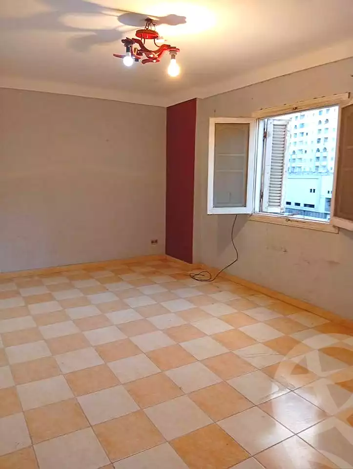 https://aqarmap.com.eg/ar/listing/6965384-for-sale-alexandria-sydy-bshr-sydy-bshr-qbly-mostafa-kamel-st