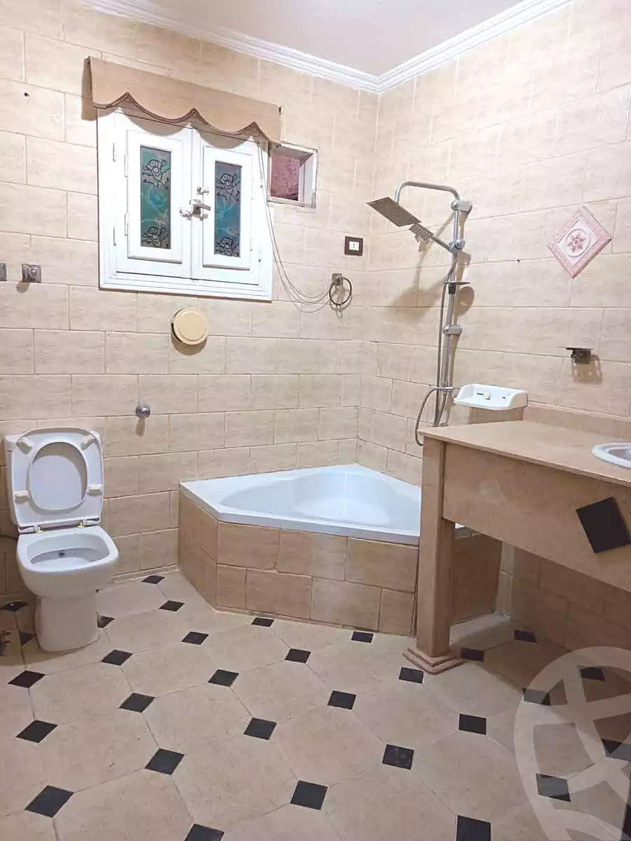 https://aqarmap.com.eg/ar/listing/6965878-for-rent-alexandria-al-agamy-bw-ywsf