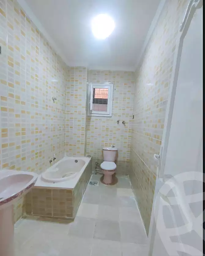https://aqarmap.com.eg/ar/listing/6965910-for-sale-alexandria-al-agamy-shataa-el-nakheel