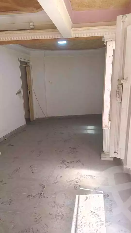 https://aqarmap.com.eg/ar/listing/6965353-for-sale-alexandria-ganaklis-shr-mrtdy-bsh