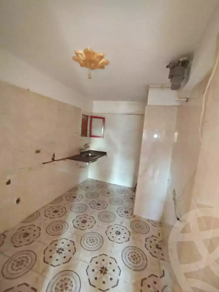 https://aqarmap.com.eg/ar/listing/6965357-for-sale-alexandria-al-agamy-lbytsh-mecca-st