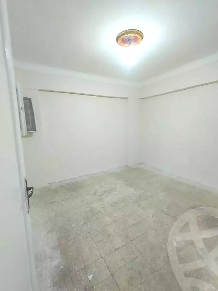 https://aqarmap.com.eg/en/listing/6965380-for-sale-alexandria-al-agamy-el-hanouvel