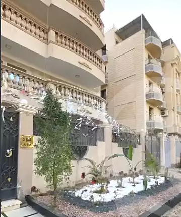 https://aqarmap.com.eg/ar/listing/6968309-for-sale-cairo-al-oubour-el-hay-el-taseaa-ahmed-shawky-daif-st