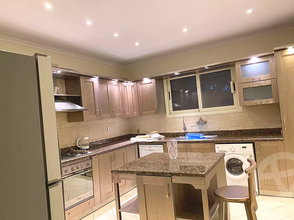5 BR Twinhouse in Bellagio, photo 12 of 24