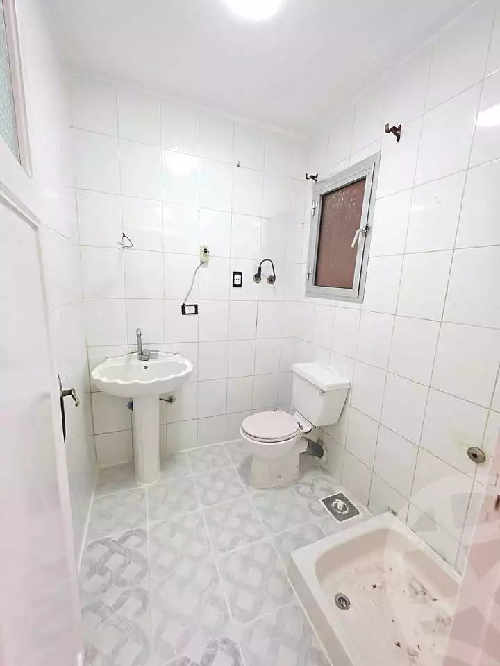 https://aqarmap.com.eg/ar/listing/6966681-for-sale-alexandria-al-agamy-shataa-el-nakheel