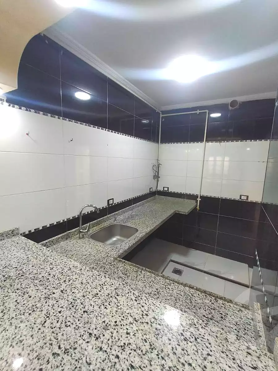 https://aqarmap.com.eg/en/listing/6969900-for-sale-alexandria-lsywf-el-falki