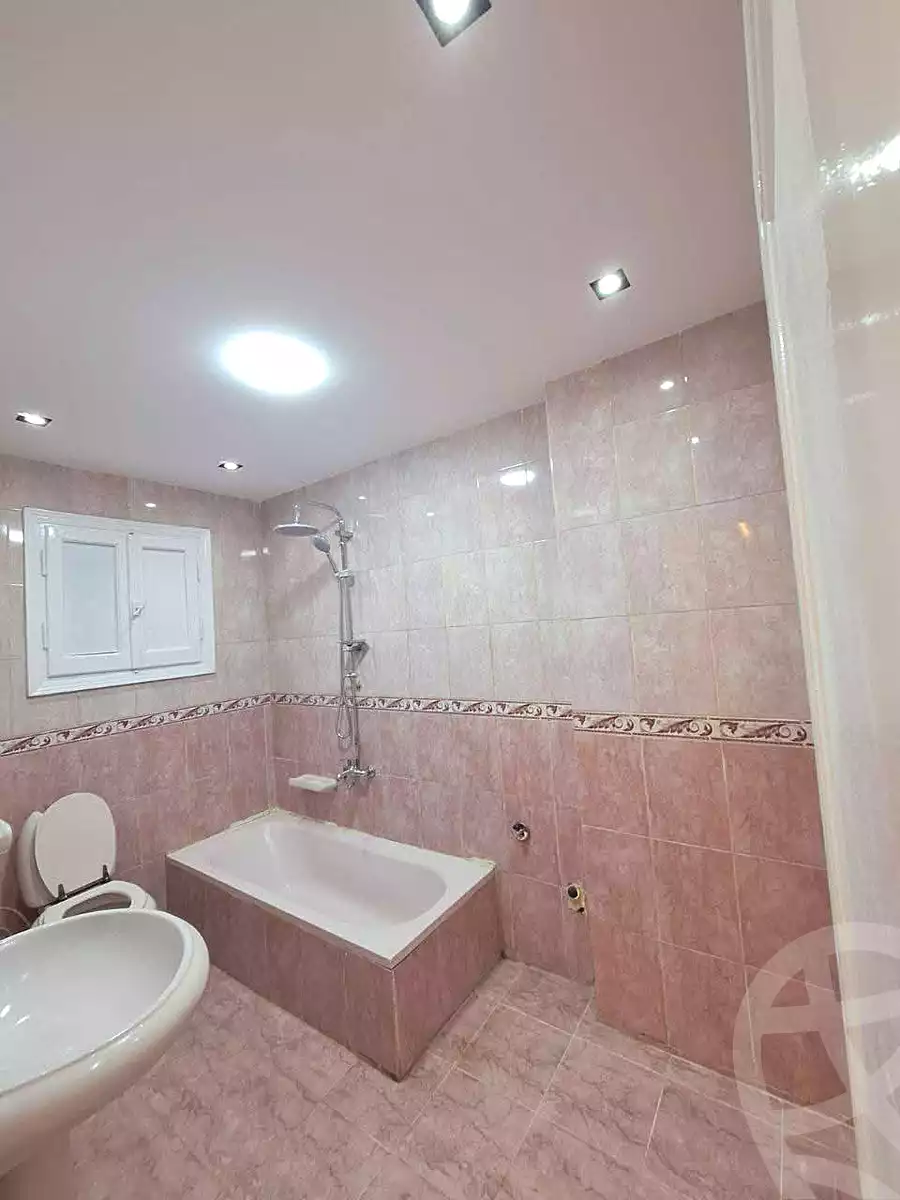 https://aqarmap.com.eg/ar/listing/6970044-for-sale-alexandria-sydy-bshr-sydy-bshr-bhry-shr-mhmwd-l-yswy