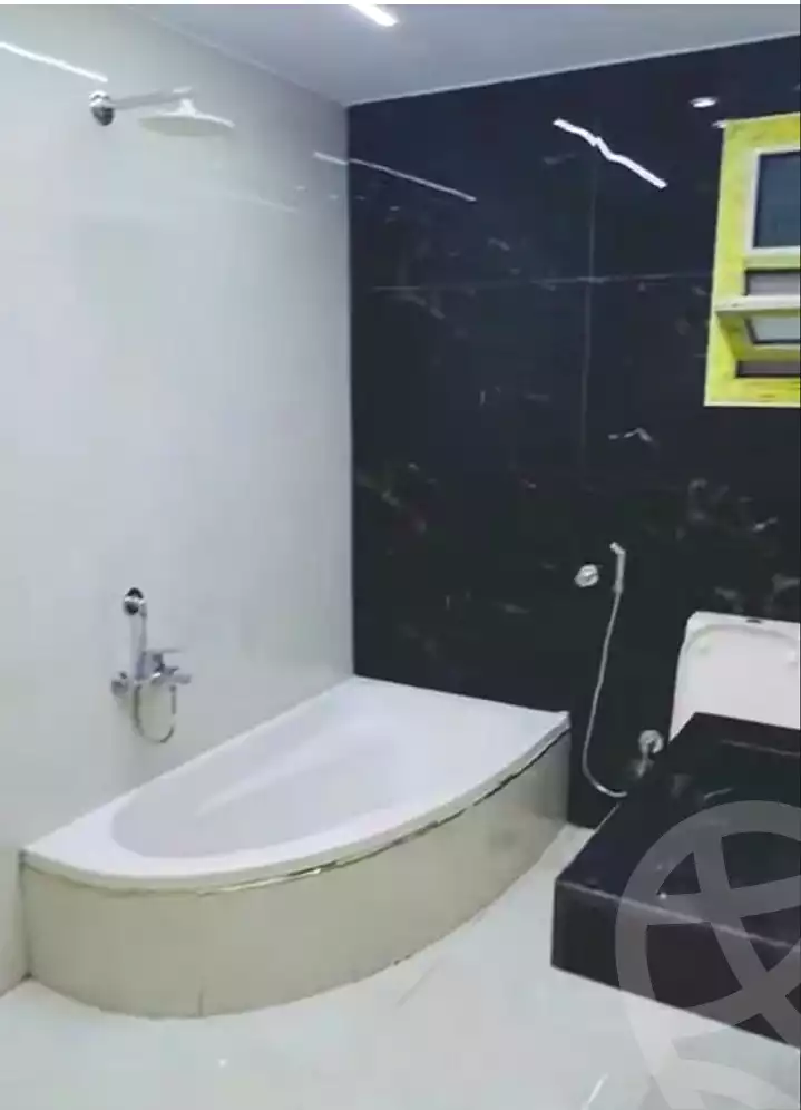 https://aqarmap.com.eg/ar/listing/6970150-for-sale-alexandria-miami