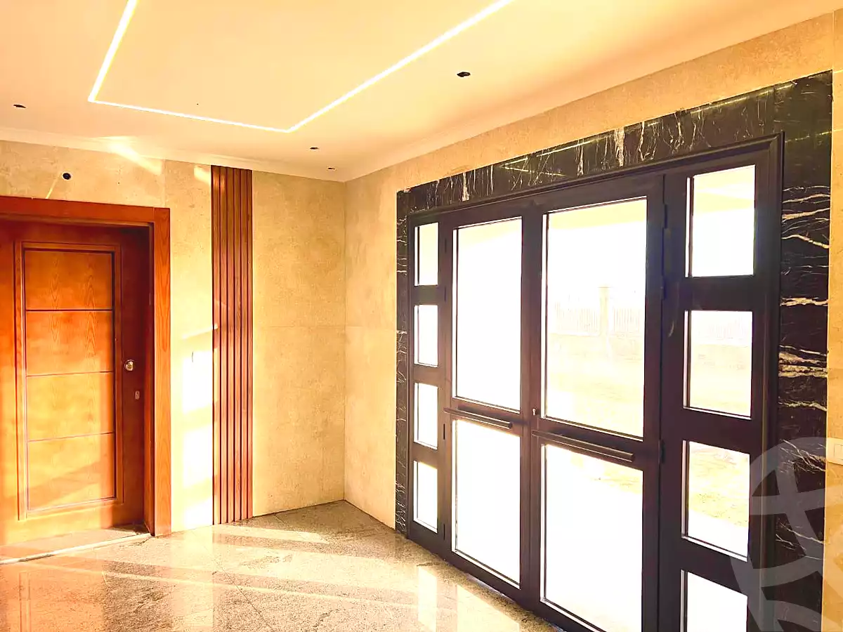 https://aqarmap.com.eg/en/listing/6971596-for-sale-cairo-new-administrative-capital-r8-rmtn