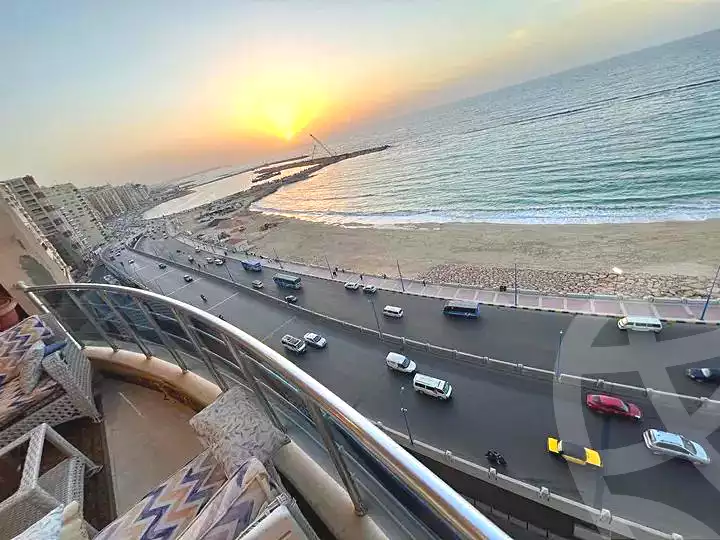 https://aqarmap.com.eg/ar/listing/6971761-for-sale-alexandria-sydy-bshr-sydy-bshr-bhry