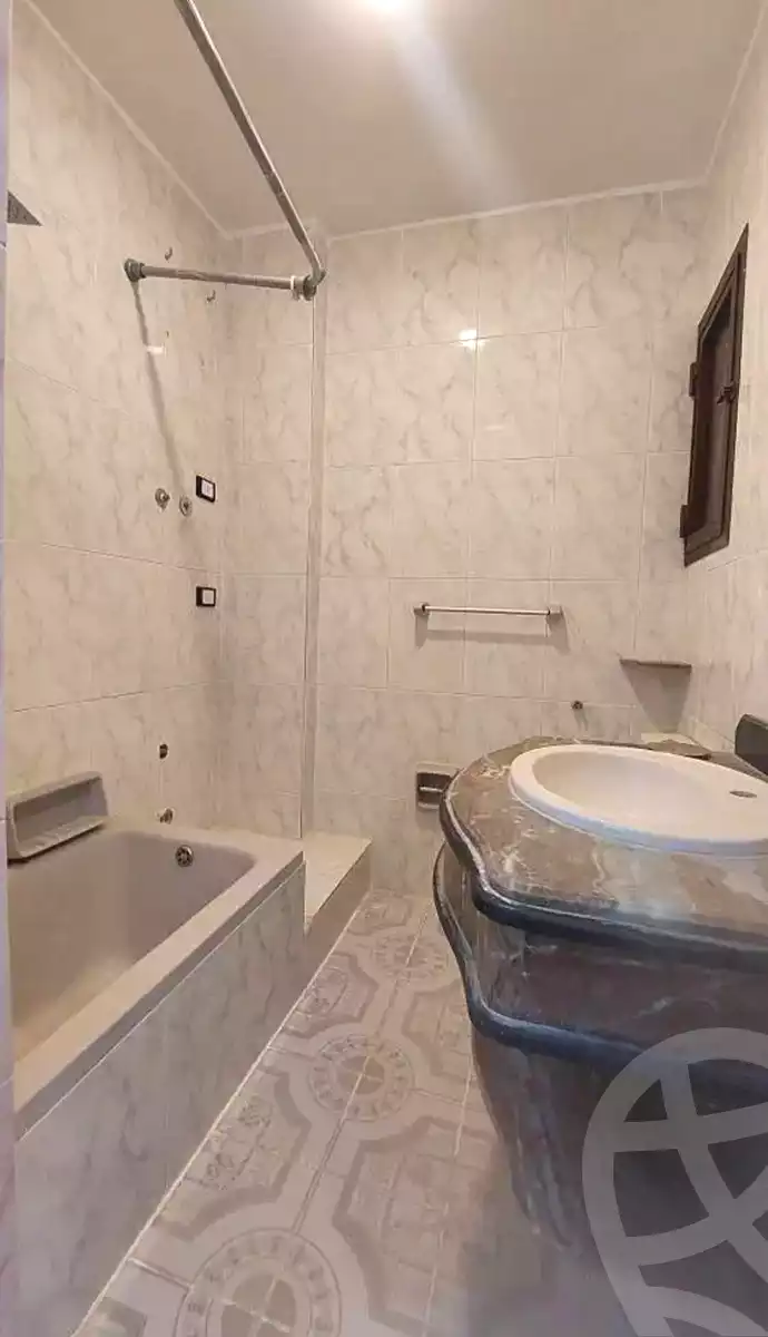 https://aqarmap.com.eg/ar/listing/6972193-for-sale-alexandria-al-agamy-shataa-el-nakheel