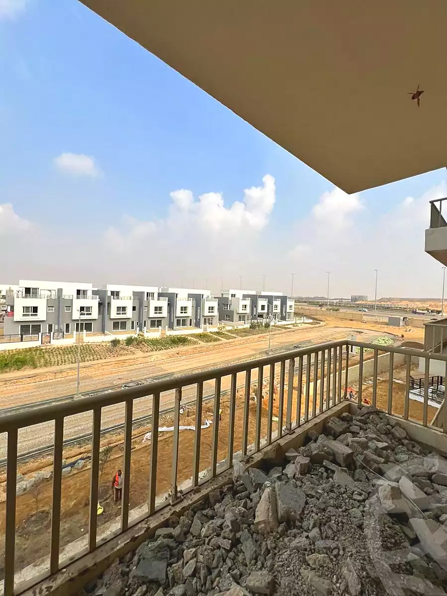 https://aqarmap.com.eg/ar/listing/6972426-for-sale-cairo-new-cairo-compounds-hyde-park-hydeout-hyde-park
