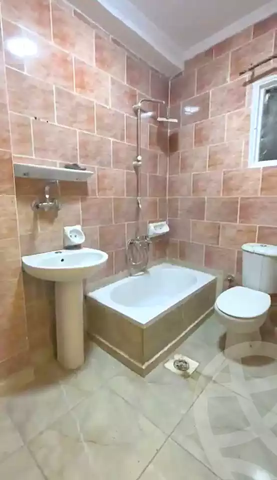 https://aqarmap.com.eg/ar/listing/6973326-for-sale-alexandria-el-asafra-shr-45