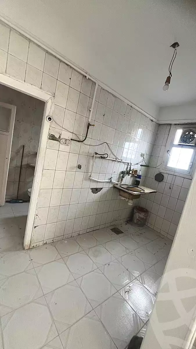 https://aqarmap.com.eg/ar/listing/6973455-for-rent-alexandria-el-chatby