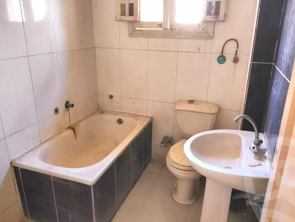 https://aqarmap.com.eg/en/listing/6973859-for-sale-cairo-helwan-el-tayaran-city