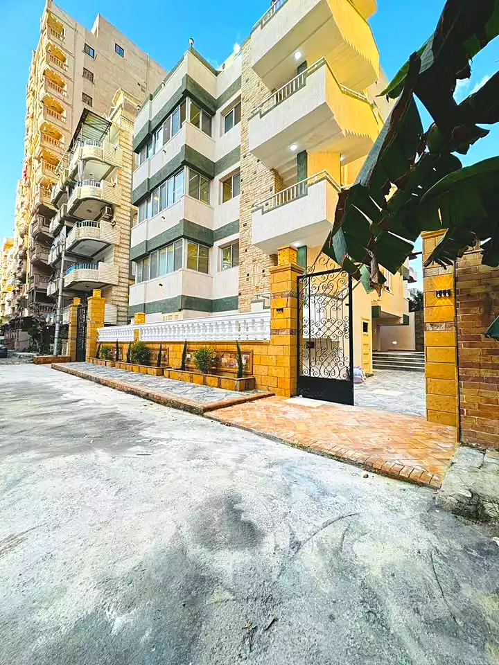 https://aqarmap.com.eg/ar/listing/6974208-for-sale-alexandria-al-agamy-shataa-el-nakheel