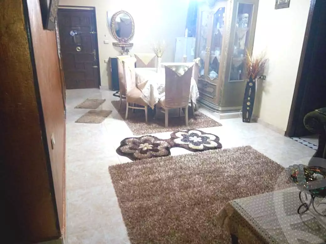 https://aqarmap.com.eg/ar/listing/6974376-for-sale-cairo-nozha-2-el-khamseen-st