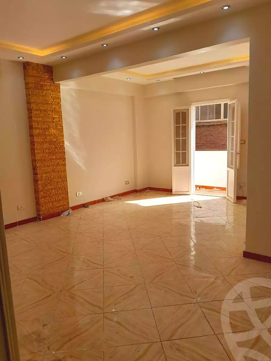 https://aqarmap.com.eg/en/listing/6974425-for-sale-alexandria-alhadara-new-el-hadra