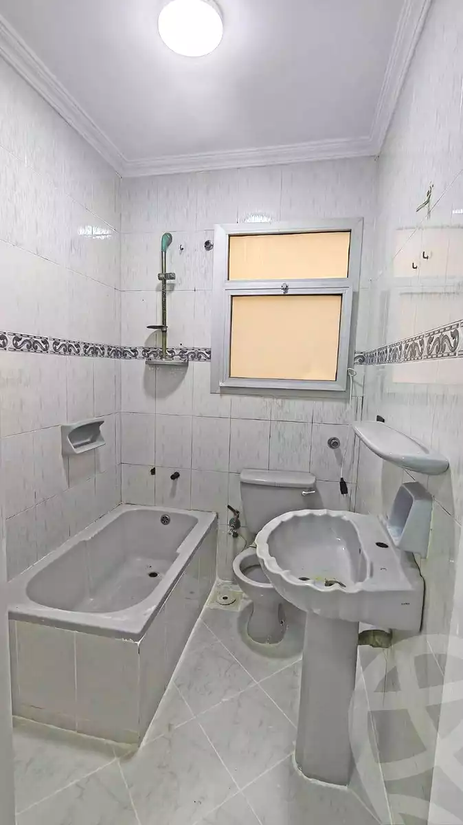 https://aqarmap.com.eg/ar/listing/6974774-for-sale-alexandria-al-agamy-shataa-el-nakheel