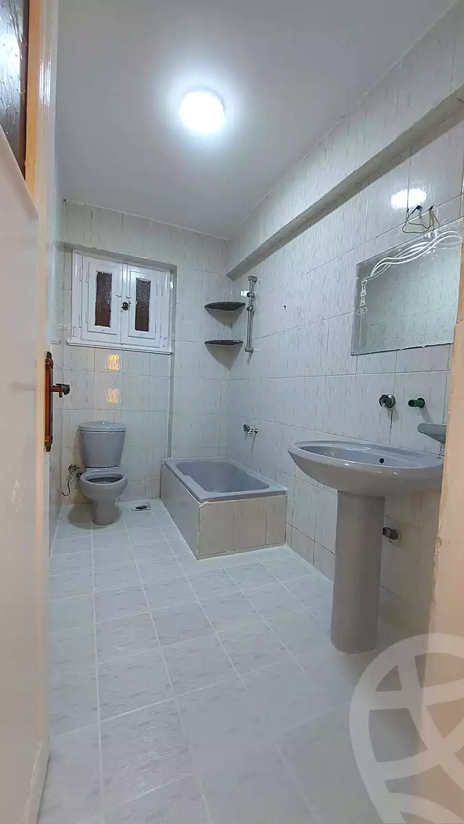 https://aqarmap.com.eg/en/listing/6974996-for-sale-alexandria-al-agamy-shataa-el-nakheel