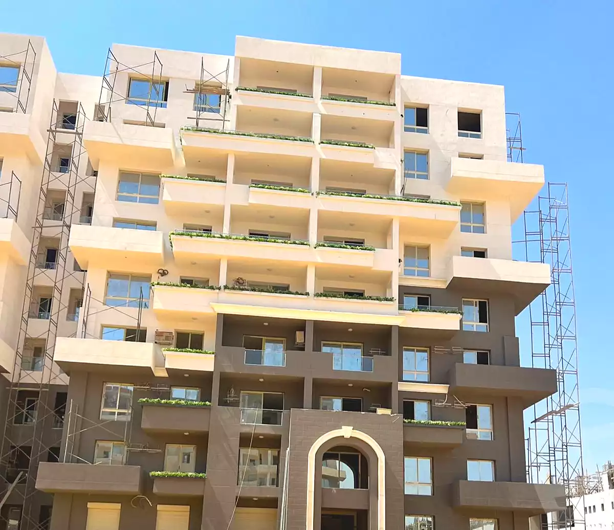 https://aqarmap.com.eg/en/listing/6975399-for-sale-cairo-new-administrative-capital-r8-de-joya-4-compound-taj-misr